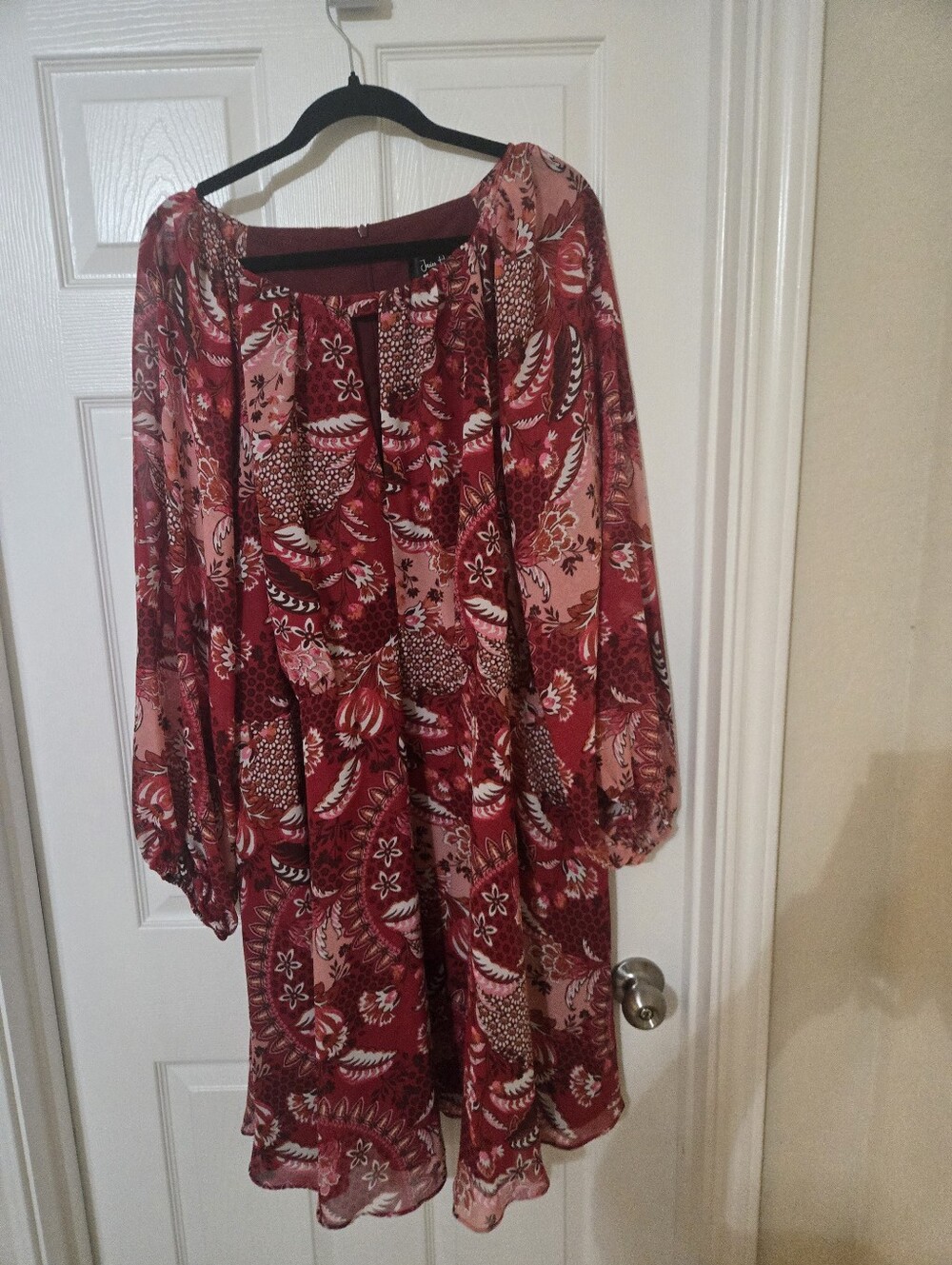 Jessica Howard Red and Pink Paisley Long-Sleeve Tiered Dress